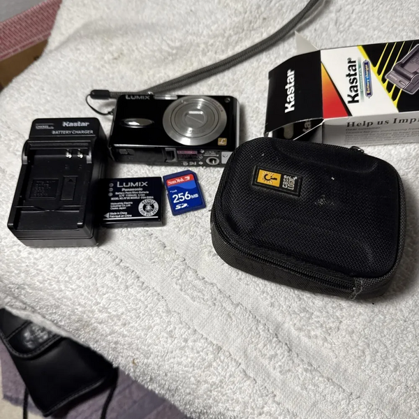Panasonic DMC-FX8 image