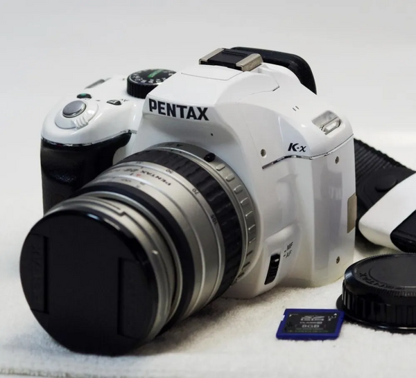 Pentax K-x White image