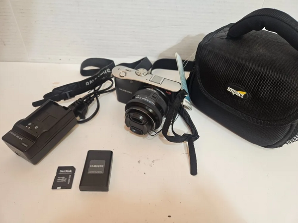 Samsung NX100 image