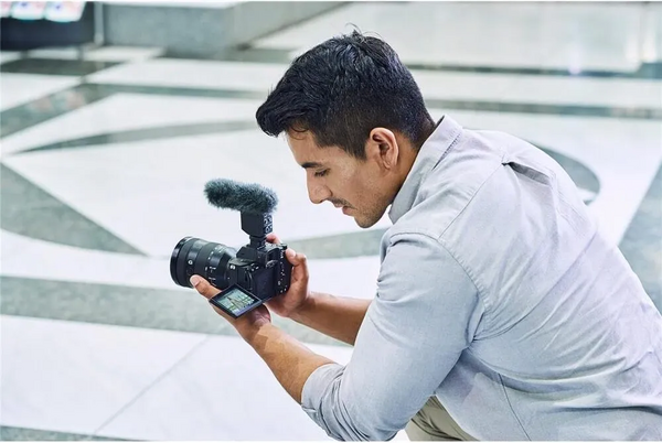 Sony Alpha 7 IV (a7 IV / Alpha a7 IV / α7 IV) image