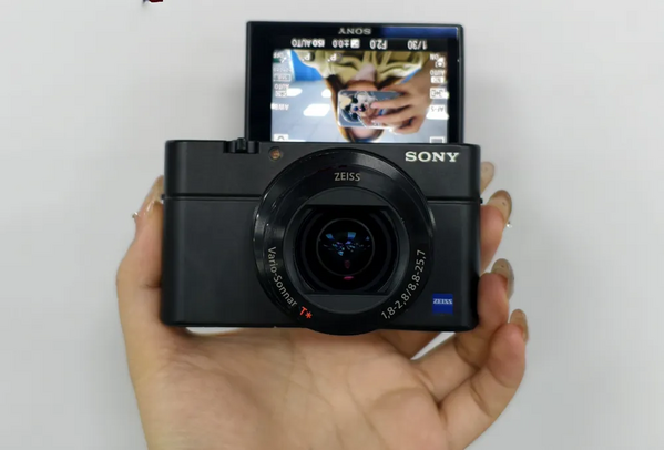 Sony RX100 III image