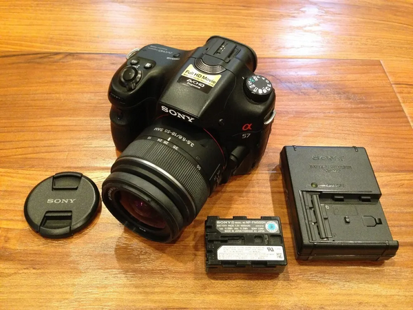 Sony SLT-A57 image