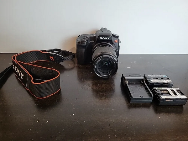 Sony Alpha 350 image