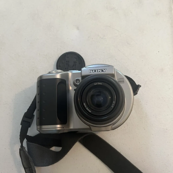 Sony CD400 image