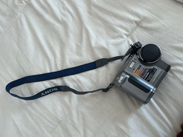 Sony FD90 image