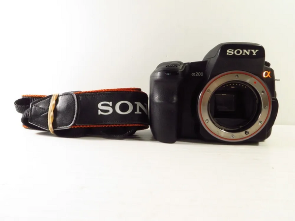 Sony DSLR-A200 image
