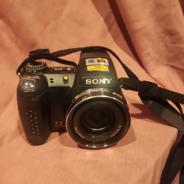Sony DSC-H2 image