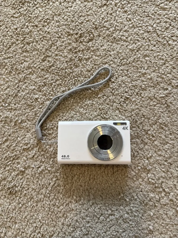 Unbranded Pocket Digital image