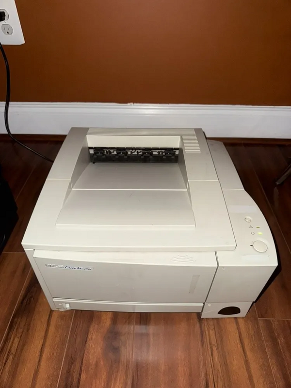 HP LaserJet 2100 image