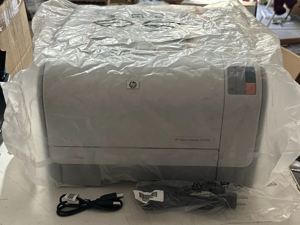 HP LaserJet CP1215 image