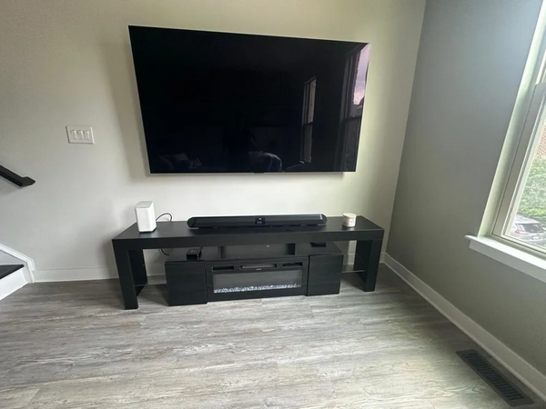 LG OLED77C2PUA image