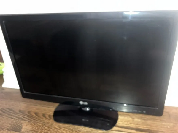 LG 24lf4548b image