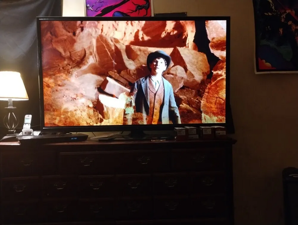 LG Pb6900 image