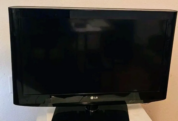 LG 42LD550 image