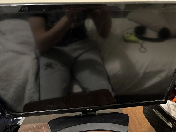 LG 24LF454B image