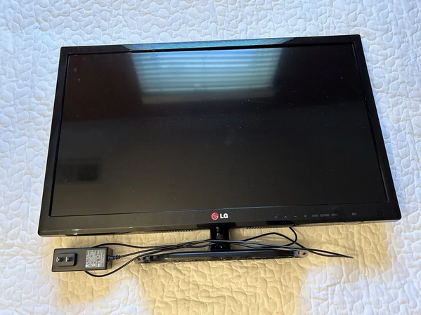 LG 24LN4510 image