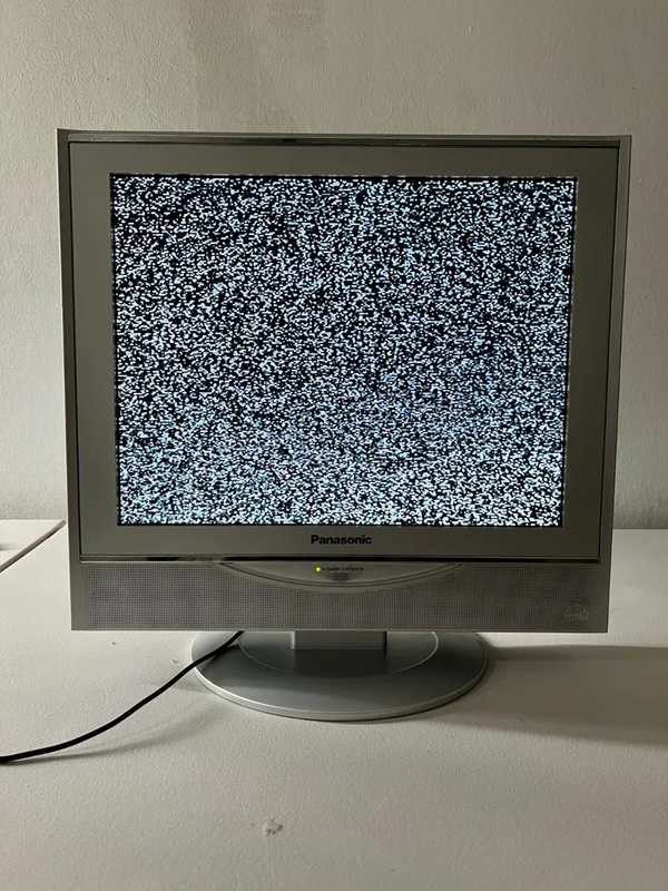 Panasonic TC-LA1 image