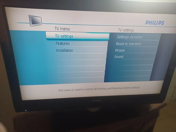 Philips 42pfl7332 image
