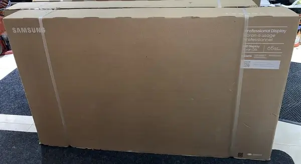 Samsung Qm65b image
