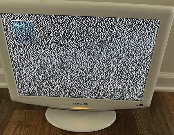 Samsung LN-T1954H image