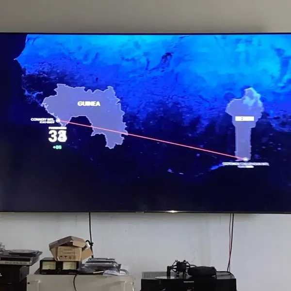 Samsung Crystal uhd cu7000b image