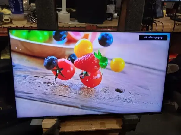 Samsung Qn43qn90da image