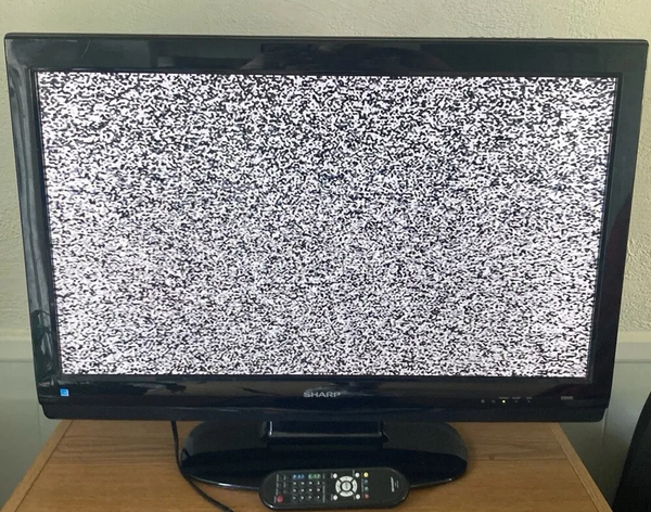 Sharp Lc-32av224 image