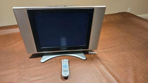 Sharp LC-15SH6U image