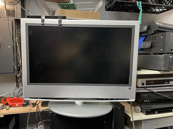 Sony KLV-S26A10 image
