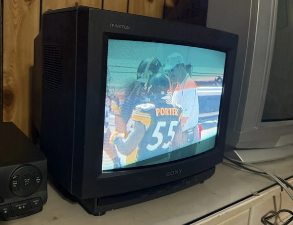 Sony KDL-19M4000 image