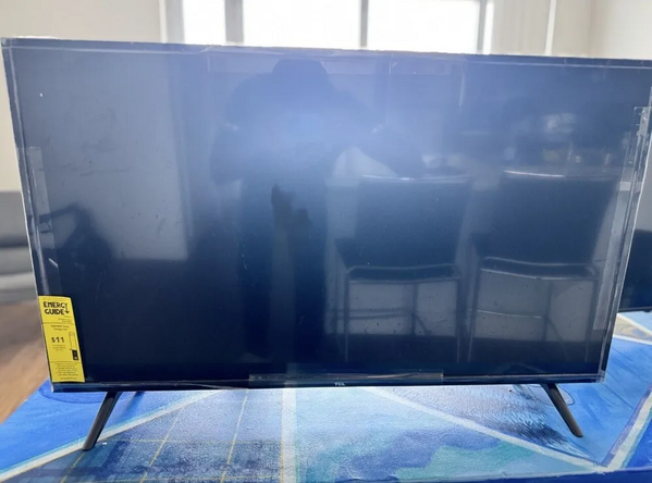 TCL 40s334 image