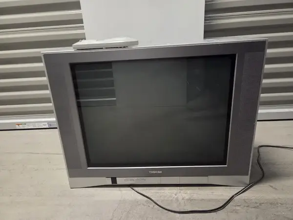 Toshiba 24AF45 image