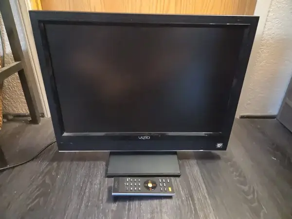 VIZIO Vo22l hdtvioa image